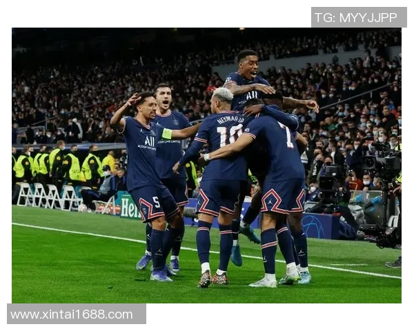 世界杯焦点战巴黎圣日耳曼与皇马激战成平局逆转瞬间引发全场热潮