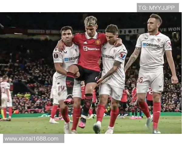 意甲赛场惊现冷门曼联逆转巴萨乌龙球成关键时刻