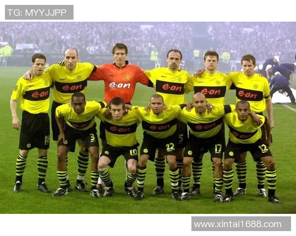 欧冠激战：多特蒙德与波尔图平局后点球大战引发全场沸腾