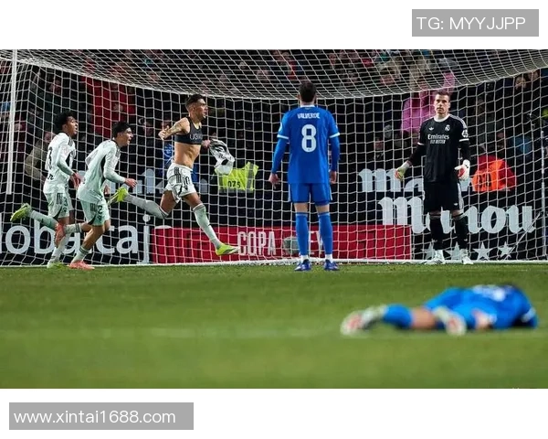 中超激战莱比锡逆转皇马补时绝杀引发全场狂欢解析